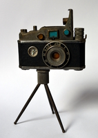 Isqueiro em formato de câmera [35mm], com tripé